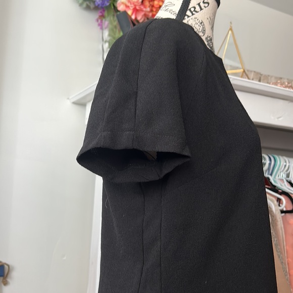 Stunning little black dress!! Size L - Picture 7 of 16